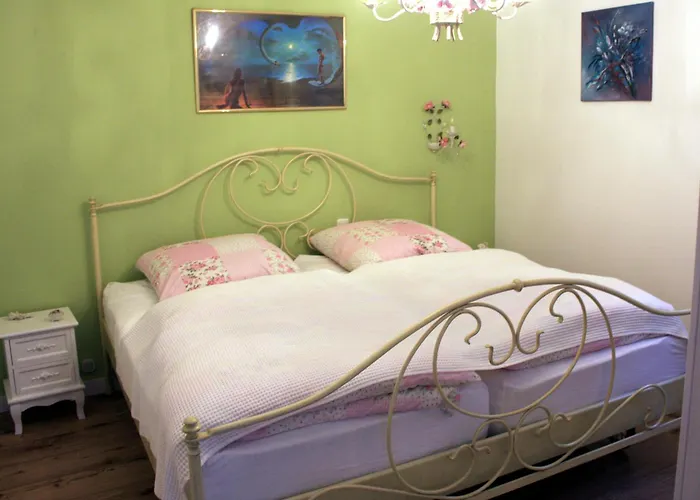 Rosi's Kuschelapartment דירה *